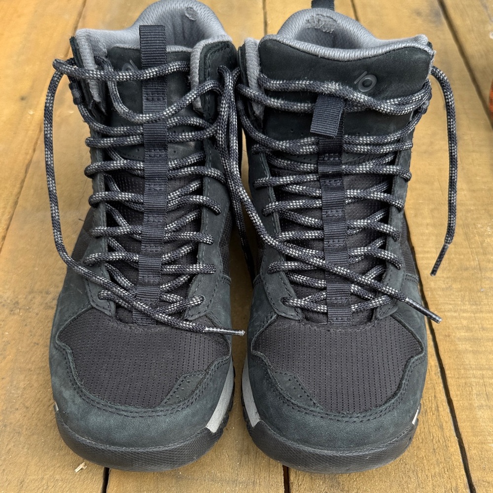 Men's Black Oboz Hiking/casual Boots size 8